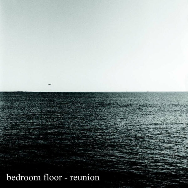 bedroom floor - Reunion